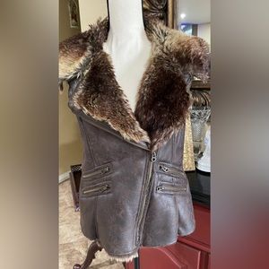 Members Only Women's‎ Natalie Brown Moto faux fur Vest Sz. Medium